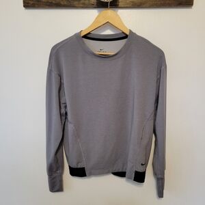 Nike dri fit‎ gray and black womens small